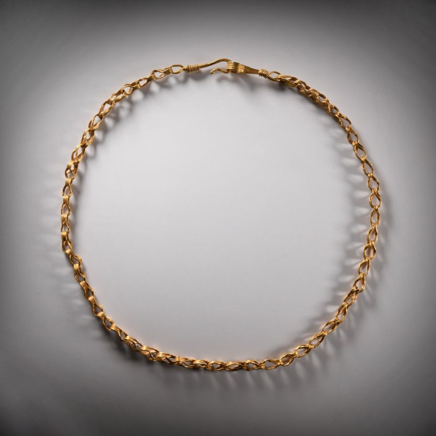 Roman Gold Linked Chain